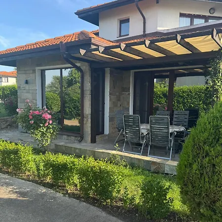 Rada, Bay View Apartment Kosharitsa